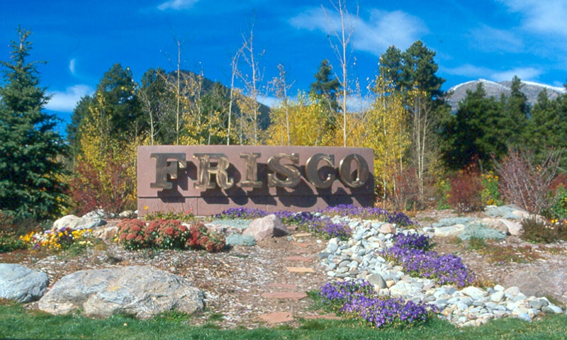 Town of Frisco welcome sign